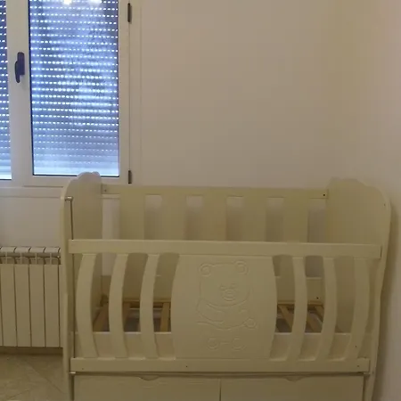 Anna-maria For Rent Views Apartment Xhafzotaj